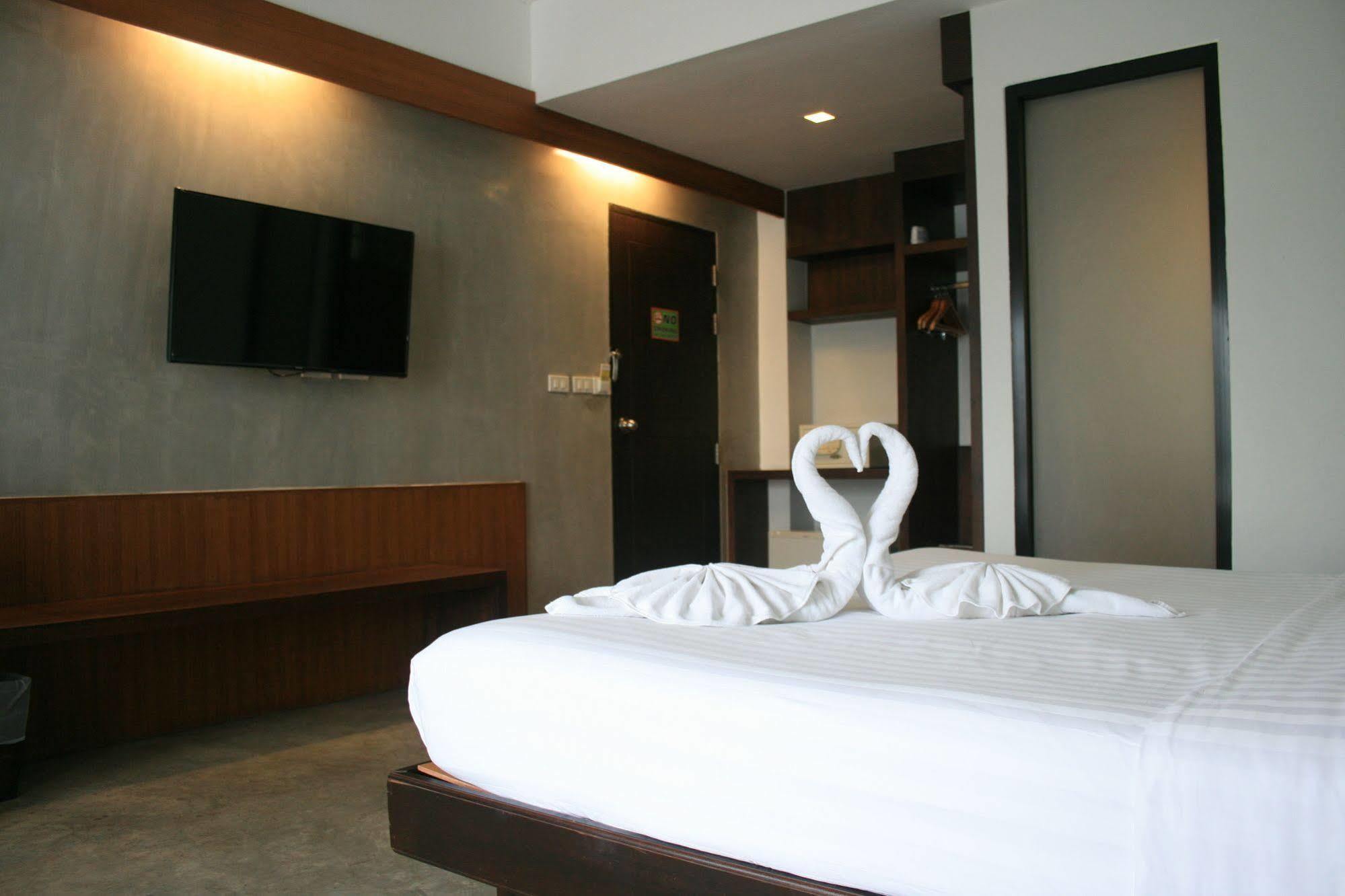Baan Ing Ping Hotel Chiang Mai Bagian luar foto